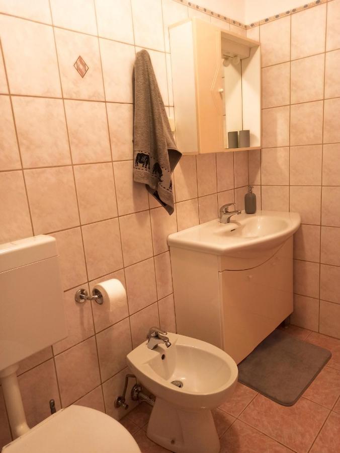 Apartman Dora Pula Luaran gambar